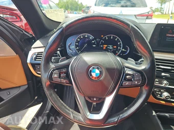 2017 BMW 5 Series Sedan 530i xDrive - miniatura 10