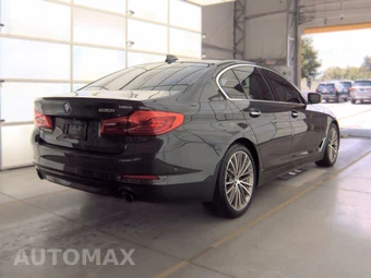 2017 BMW 5 Series Sedan 530i xDrive - miniatura 4