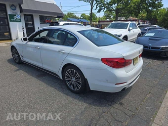 2017 BMW 5 Series Sedan 530i xDrive - miniatura 2