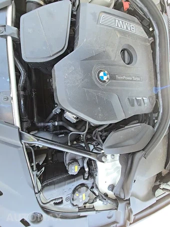 2017 BMW 5 Series Sedan 530i xDrive - miniatura 24