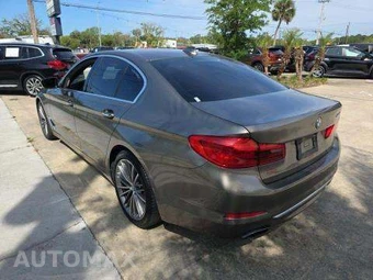 2017 BMW 5 Series Sedan 540i LUXURY LINE - miniatura 2