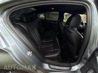 2017 BMW 5 Series Sedan 540i - miniatura 11