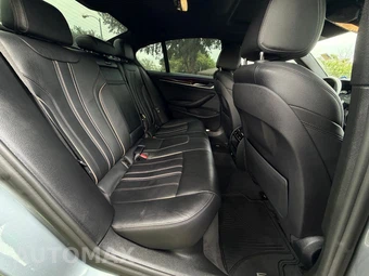 2017 BMW 5 Series Sedan 540i - miniatura 13