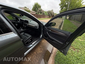 2017 BMW 5 Series Sedan 540i - miniatura 20