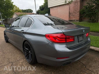 2017 BMW 5 Series Sedan 540i - miniatura 3