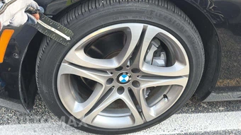 2017 BMW 6 Series Convertible 650i - miniatura 32