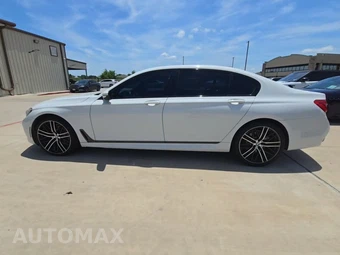 2017 BMW 7 Series Sedan 740i M SPORT LINE - miniatura 3