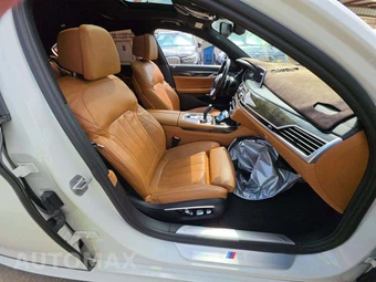 2017 BMW 7 Series Sedan 740i M SPORT LINE - miniatura 15