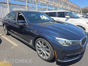2017 BMW 7 Series Sedan 740i - miniatura 3