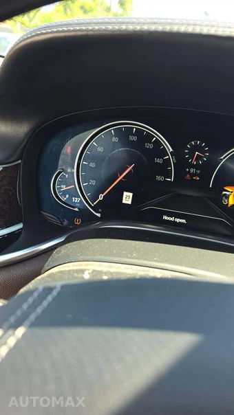 2017 BMW 7 Series Sedan 740i - miniatura 30