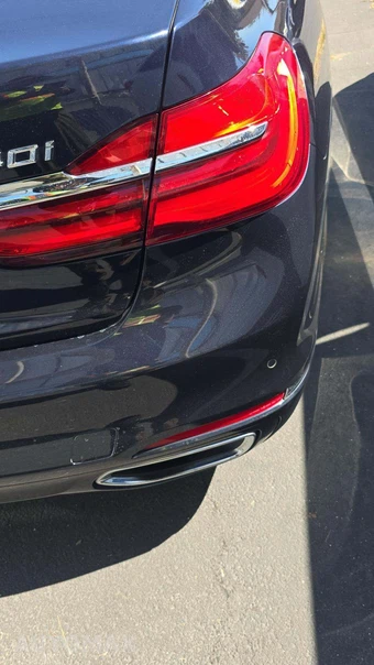 2017 BMW 7 Series Sedan 740i - miniatura 34