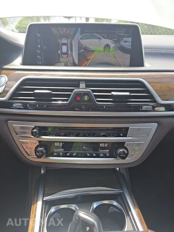 2017 BMW 7 Series Sedan 740i xDrive - miniatura 25