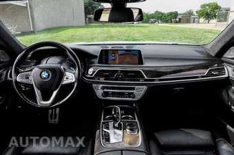 2017 BMW 7 Series Sedan 750i M SPORT LINE - miniatura 16