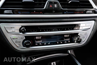 2017 BMW 7 Series Sedan 750i M SPORT LINE - miniatura 31