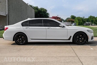 2017 BMW 7 Series Sedan 750i M SPORT LINE - miniatura 8