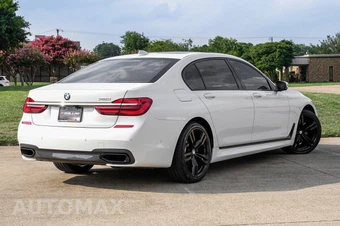 2017 BMW 7 Series Sedan 750i M SPORT LINE - miniatura 9