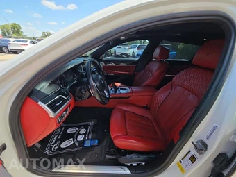 2017 BMW 7 Series Sedan 750i M SPORT LINE - miniatura 3