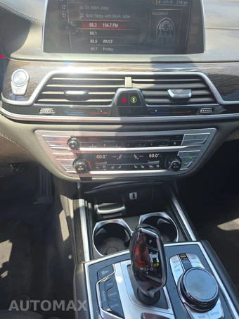 2017 BMW 7 Series Sedan 750i M SPORT LINE - miniatura 11