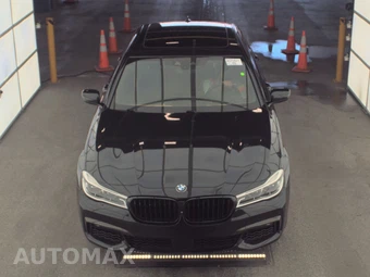 2017 BMW 7 Series Sedan 750i M SPORT LINE - miniatura 2