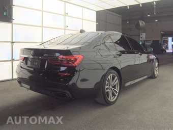 2017 BMW 7 Series Sedan 750i M SPORT LINE - miniatura 4
