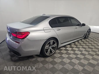 2017 BMW 7 Series Sedan 750i M SPORT LINE - miniatura 4