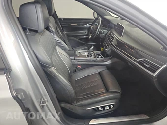 2017 BMW 7 Series Sedan 750i M SPORT LINE - miniatura 8