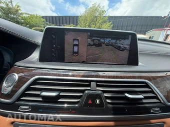 2017 BMW 7 Series Sedan 750i - miniatura 16