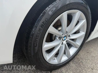 2017 BMW 7 Series Sedan 750i - miniatura 21