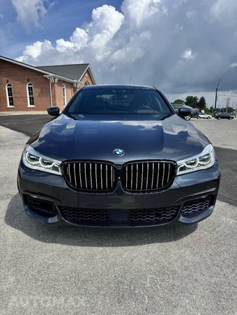 2017 BMW 7 Series Sedan 750i xDrive M SPORT LINE - miniatura 11