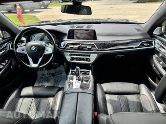 2017 BMW 7 Series Sedan 750i xDrive M SPORT LINE - miniatura 21