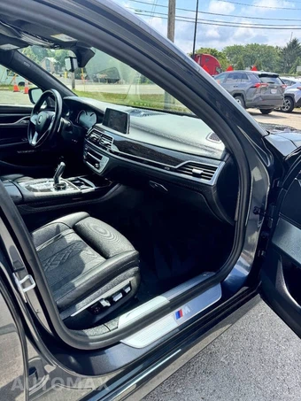 2017 BMW 7 Series Sedan 750i xDrive M SPORT LINE - miniatura 24