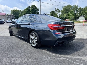 2017 BMW 7 Series Sedan 750i xDrive M SPORT LINE - miniatura 7