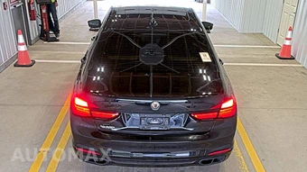 2017 BMW 7 Series Sedan 750i xDrive - miniatura 5