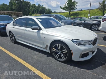 2017 BMW 7 Series Sedan M760i xDrive - miniatura 3