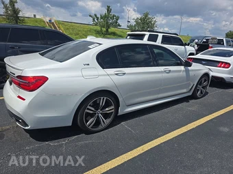 2017 BMW 7 Series Sedan M760i xDrive - miniatura 4