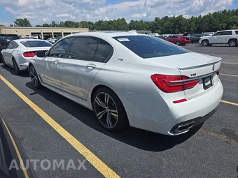 2017 BMW 7 Series Sedan M760i xDrive - miniatura 6
