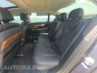 2017 BMW 7 Series Sedan xDrive iPerformance - miniatura 13
