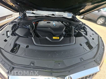 2017 BMW 7 Series Sedan xDrive iPerformance - miniatura 15