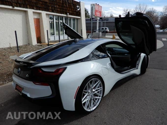 2017 BMW i8 MEGA WORLD - miniatura 5