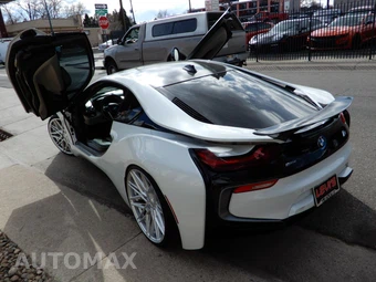 2017 BMW i8 MEGA WORLD - miniatura 7