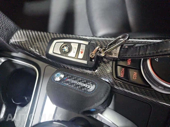 2017 BMW M3 Sedan – miniatura 8