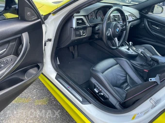 2017 BMW M3 Sedan - miniatura 16