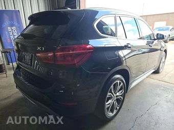 2017 BMW X1 Sports Activity Vehicle sDrive28i XLINE - miniatura 3