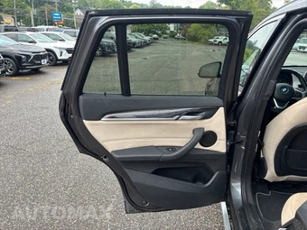 2017 BMW X1 Sports Activity Vehicle xDrive28i LUXURY LINE - miniatura 10