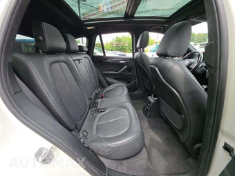 2017 BMW X1 Sports Activity Vehicle xDrive28i - miniatura 16