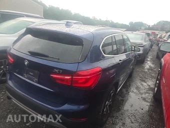2017 BMW X1 Sports Activity Vehicle xDrive28i - miniatura 4