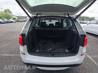 2017 BMW X3 Sports Activity Vehicle sDrive28i – miniatura 14