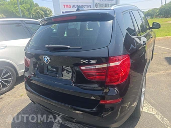 2017 BMW X3 Sports Activity Vehicle sDrive28i – miniatura 3