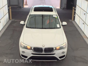 2017 BMW X3 Sports Activity Vehicle sDrive28i – miniatura 2
