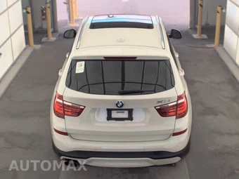 2017 BMW X3 Sports Activity Vehicle sDrive28i – miniatura 5